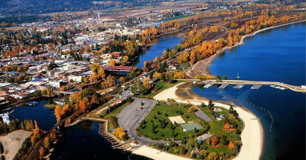 Southern States and Mountain Towns Lead U.S. Migration